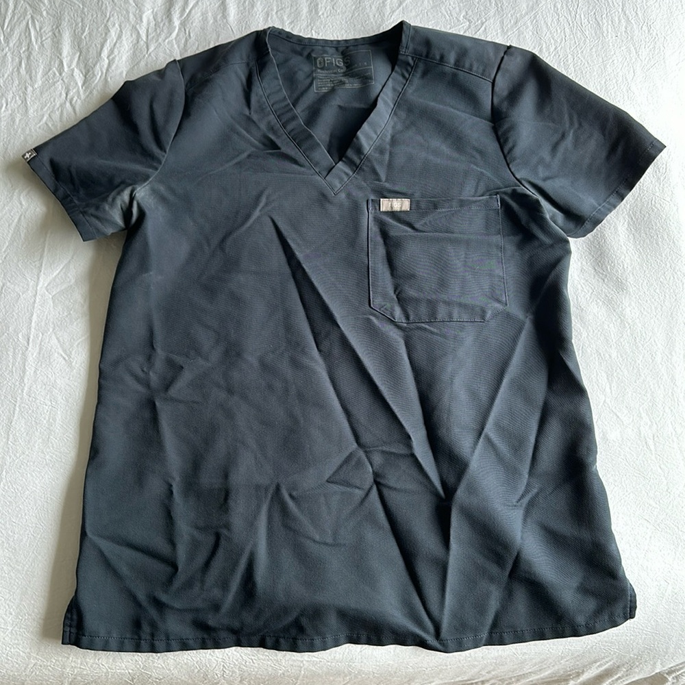 Dark Harbour Figs Pocket Scrub Top